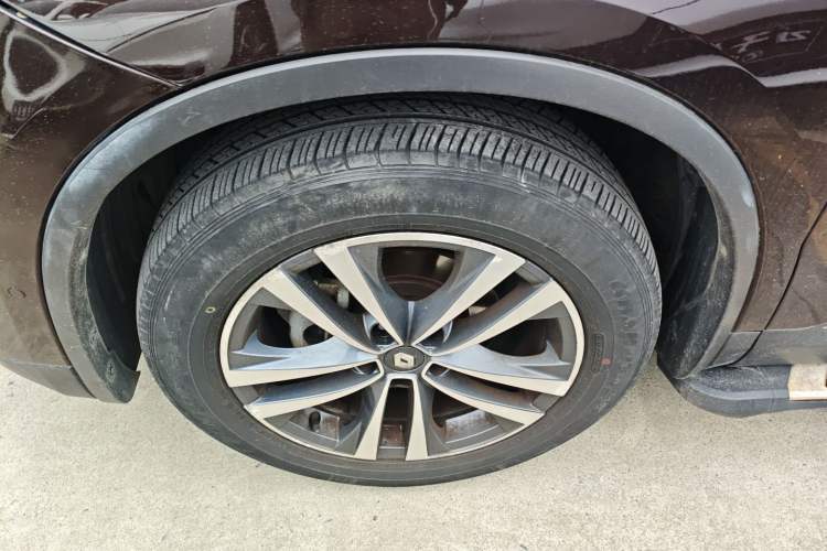 Used Renault Koleos 2017 2.5L Four-Wheel Drive Ultimate Edition Left Front Wheel Hub