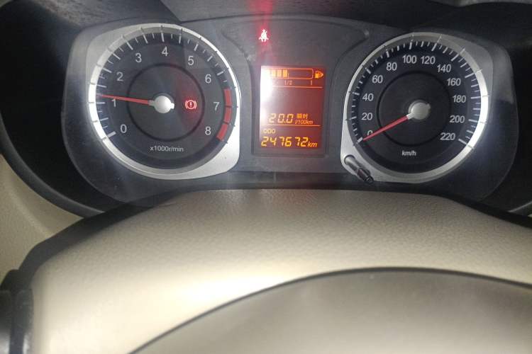 Used Venucia D50 2013 1.6L Manual Fashion Edition Odometer Close Up