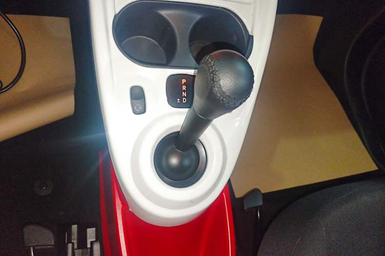 Used smart fortwo 2018 1.0L 52kW Hardtop Dynamic Version China V
