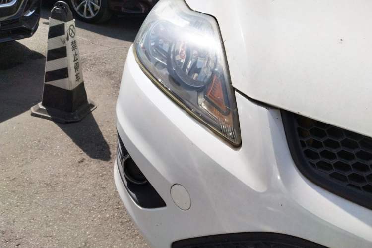 Used Ford Focus 2013 Hatchback Classic 1.8L Manual Base Model