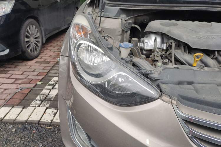 Used Hyundai Elantra (5th Generation / Langdong) 2012 1.6L Automatic Leading Model