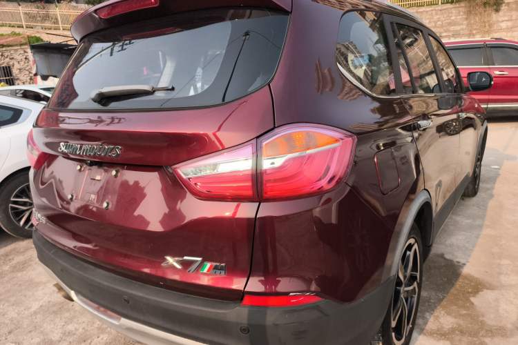 Used SWM X7 2018 1.5T Manual Luxury Version 7 Seats
