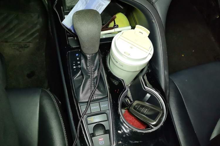 Used Toyota Camry 2019 Revised Version 2.0S Fēngshàng Edition