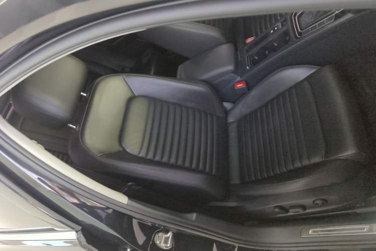 Used Volkswagen Magotan 2018 Facelift 330TSI DSG Luxury Model