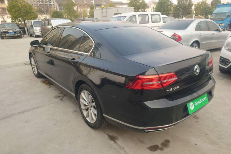 Used Volkswagen Magotan 2019 330TSI DSG Leading Model China VI Standard