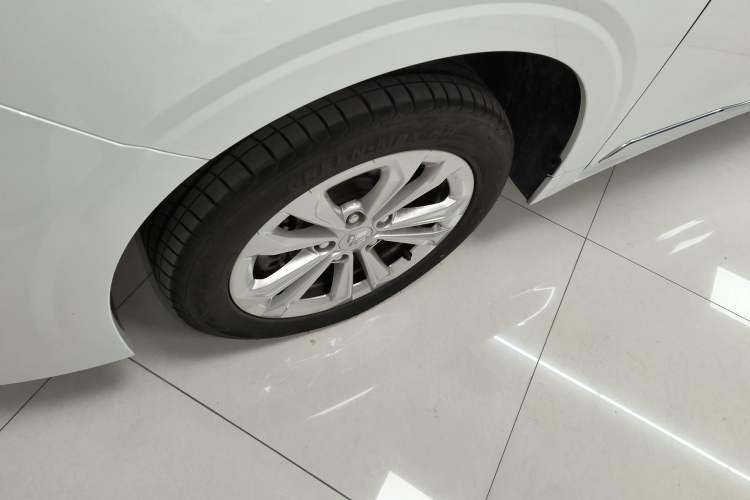 Used Wuling Jiachen 2022 1.5L Manual Comfort Edition
