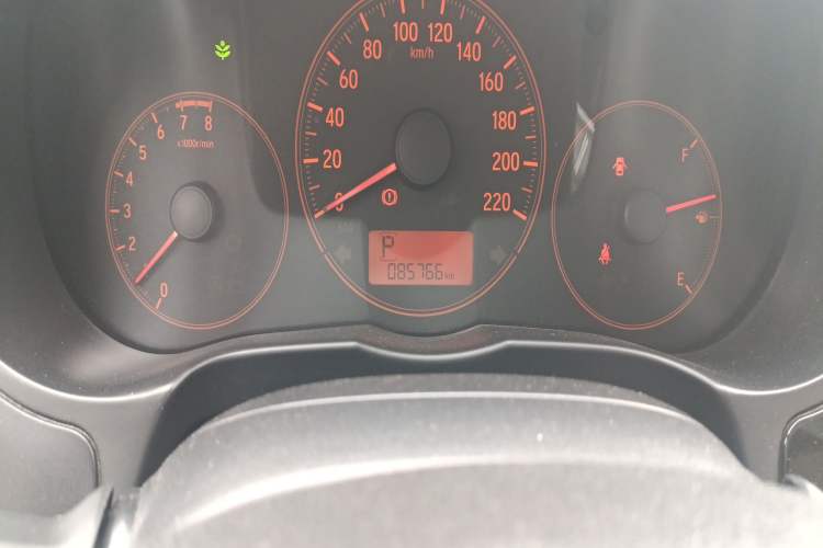 Used Honda Greiz 2016 1.5L CVT Classic Edition Odometer Close Up