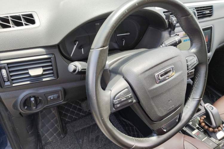 Used Qoros 5 2019 Qoros 5S 1.6 TGDI Leading Model
