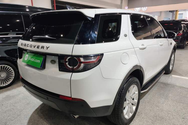 Used Land Rover Discovery Sport 2018 240 PS SE Version