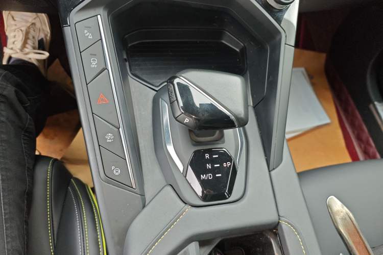 Used Lynk & Co 06 2023 Remix 1.5T Dynamic Halo
