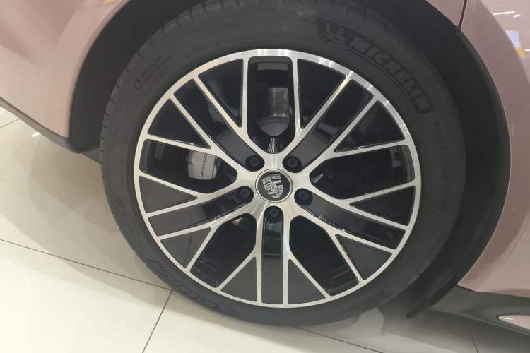 Used Porsche Taycan 2022-Year Updated Taycan