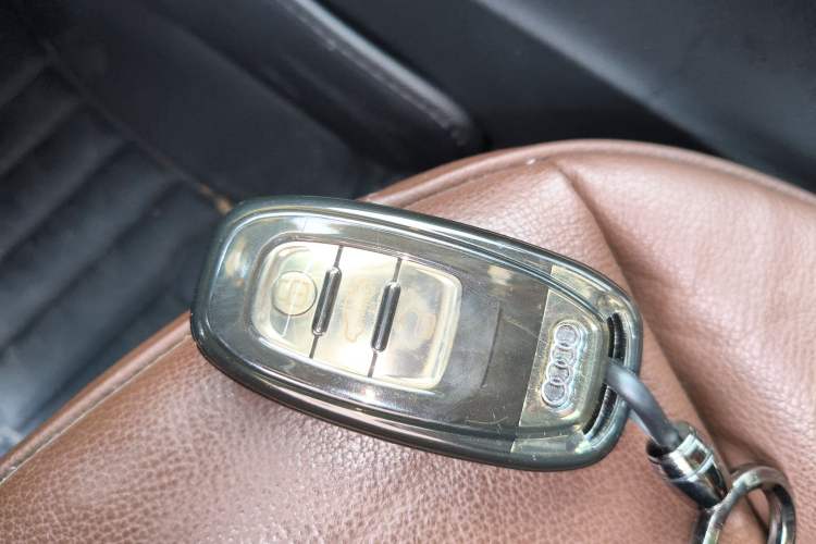 Used Audi Q5 2017 40 TFSI Comfort Model
