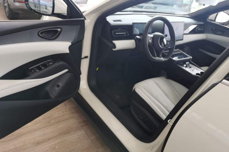 Used BYD Seal 06 New Energy 2025 DM-i Smart Drive 120KM Deluxe Model