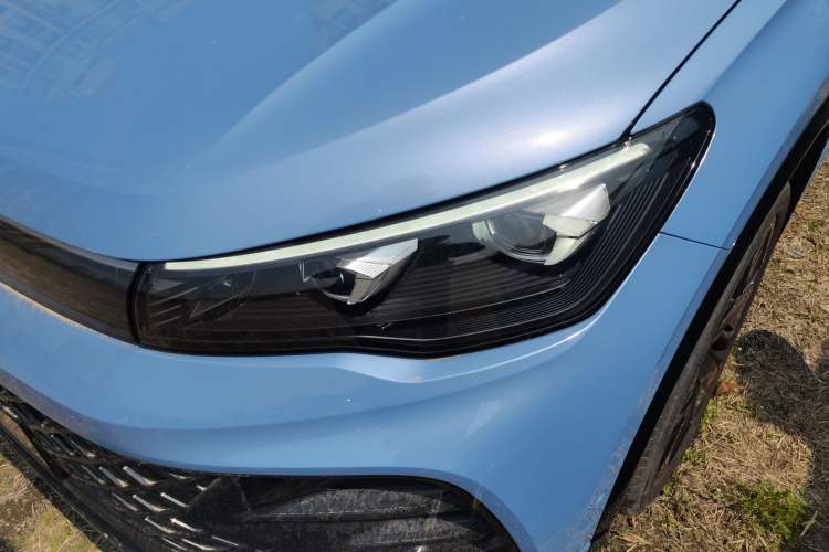 Used Volkswagen Tiguan L 2024 PRO 380TSI Four-Wheel Drive R-Line Prestige Edition Left Front Headlight