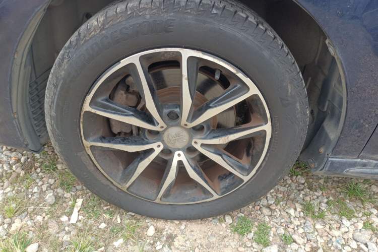 Used BYD Song MAX 2018 1.5T Automatic Smart Connect Luxury 6-Seater Left Front Wheel Hub