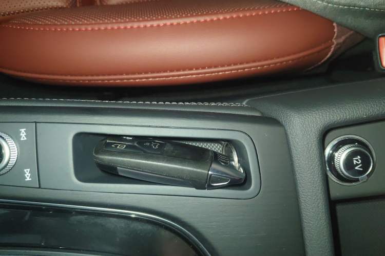 Used Audi A4L 2025 2 Million Units Enjoyment Version 40 TFSI Luxury Dynamic Edition B&O Starry Night Edition
