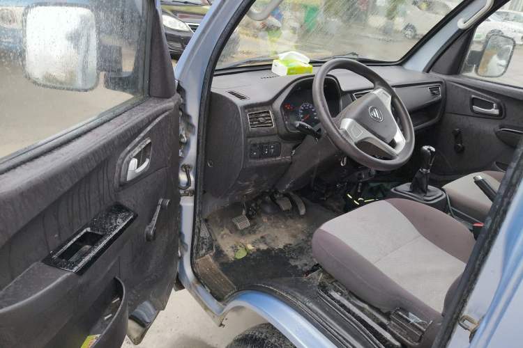 Used Foton Xiangling M 2018 1.2L Semi-承载 Single-Row Rear Single-Tire (Van-Type) 4W12M1