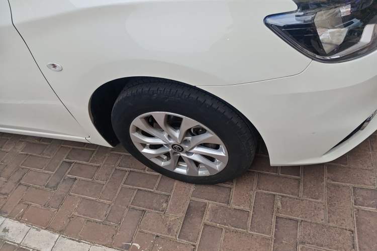 Used Nissan Sylphy 2022 Classic 1.6XL CVT Luxury Edition Right Front Wheel Hub