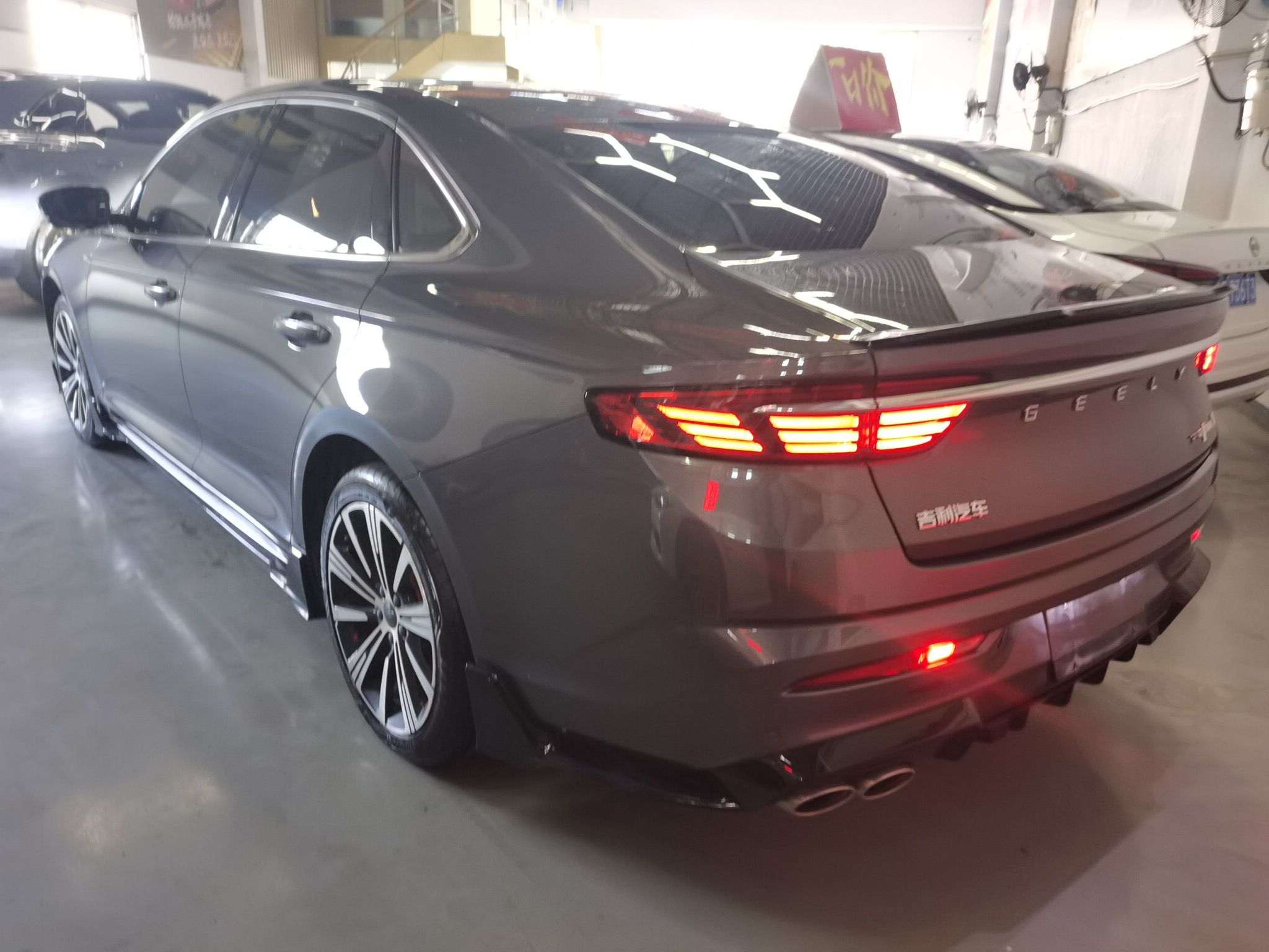 Geely Auto Preface 2025 Dongfang Yao 2.0TD Moonlight Edition — снимка 6