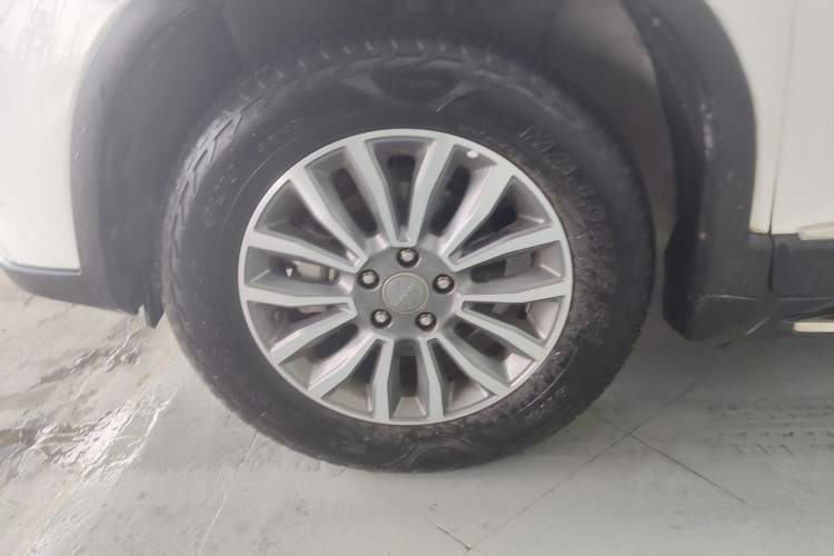 Used Haval H6 2015 Sport Edition 1.5T Automatic Two-Wheel Drive Luxury Model