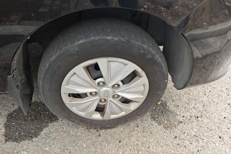 Used JAC Refine M3 2018 IKEA Edition 1.6L Luxury Model