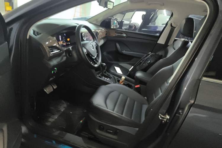 Used Volkswagen Tharu 2022 280TSI Two-Wheel-Drive Luxury Edition Left Front Seat