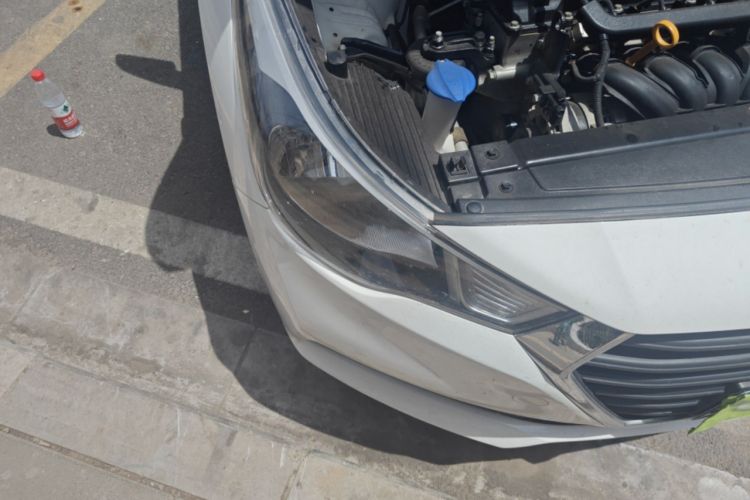 Used Hyundai Verna (new generation) 2016 1.4L Manual Cool Edition GLS Right Front Headlight