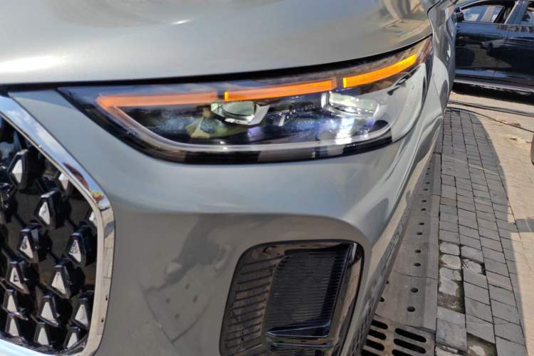 Used Chery Tiggo 8 L 2025 Model 2.0T Two-Wheel Drive Changhong Edition—5 Seaters