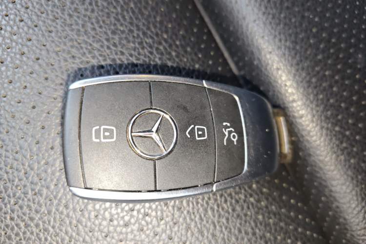 Used Mercedes-Benz GLC 2020 Facelift GLC 300 L 4MATIC Dynamic Edition
