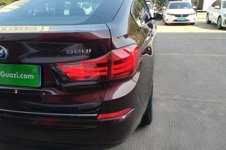 Used BMW 5 Series GT 2015 528i Luxury Edition
