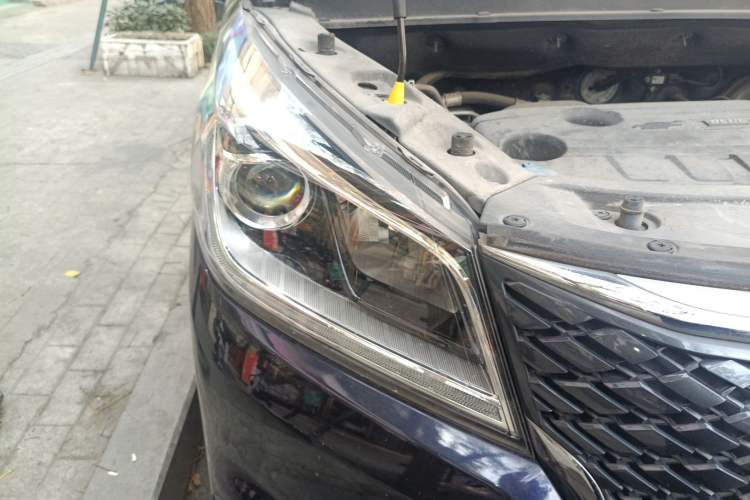 Used CHANGAN OSHAN Cosmos 2019 1.5T Manual Elite Version China V Standard
