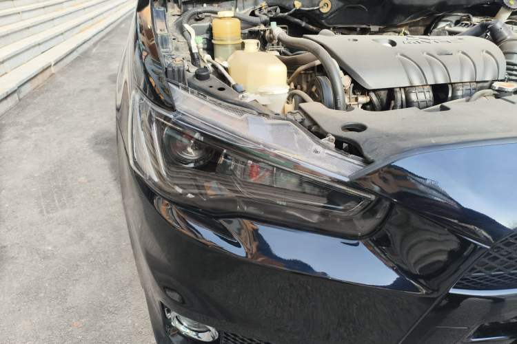 Used Mitsubishi Lancer EX 2012 Chasing Edition 1.8L Manual Luxury Model
