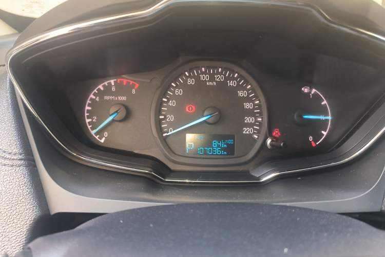 Used Ford Escort 2015 1.5L Automatic Fashion Model