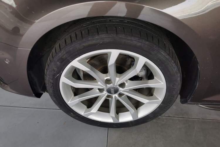 Used Audi A4L 2019 40 TFSI Fashion Edition China VI Emission Standard
