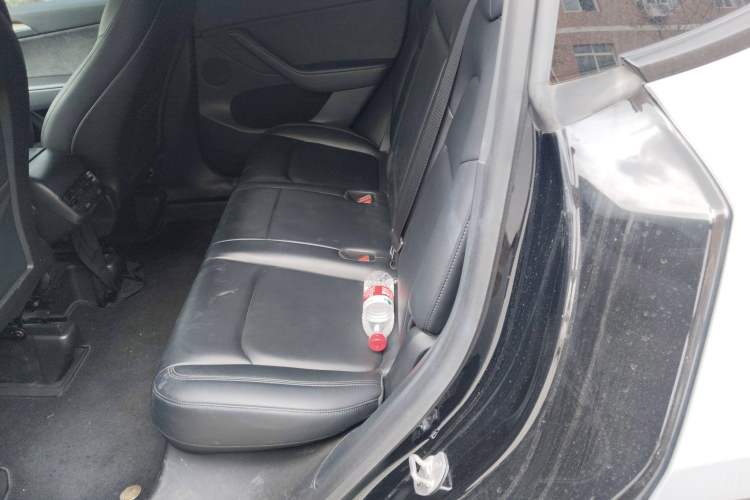 Used Tesla Model Y 2022 Rear-Wheel-Drive Version
