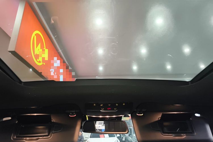 Used Mercedes-Benz GLC 2018 Facelift GLC 260 4MATIC Luxury Edition Headliner