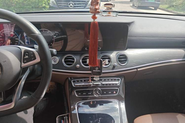 Used Mercedes-Benz E-Class 2017 E 300 L Sporty and Stylish Model Audio And AC Panel