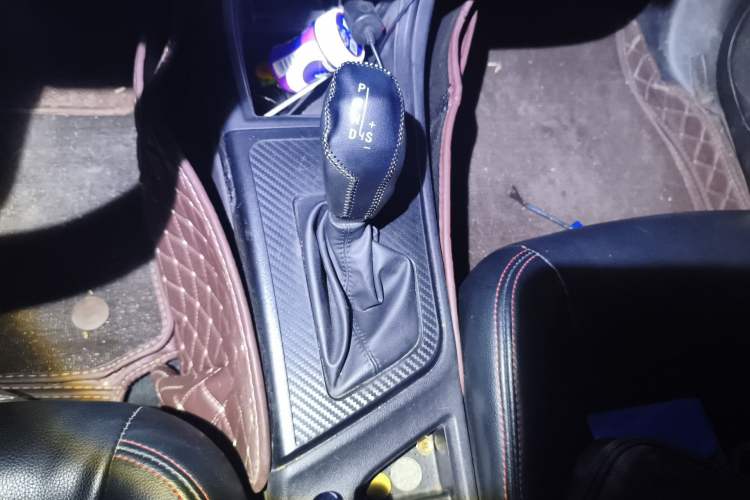 Used Luxgen S3 2016 1.6L CVT Smart Enjoyment Model Gear Lever