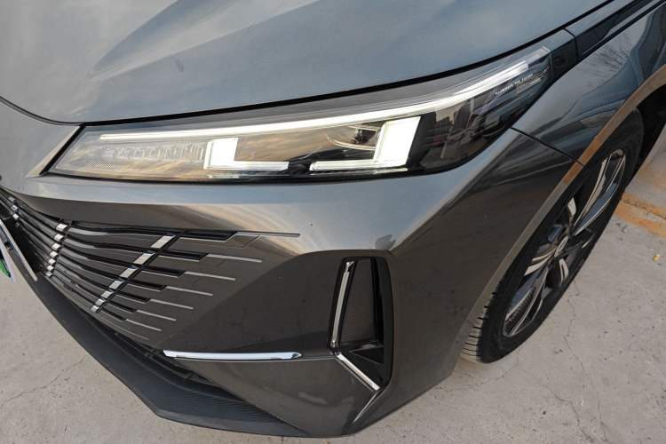 Used CHANGAN Eado 2024 1.5T GDI Automatic Prestige Edition Left Front Headlight