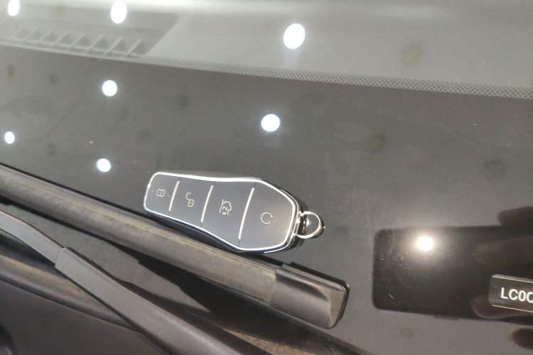 Used BYD Qin PLUS 2025 DM-i Smart Drive 55KM Leading Model