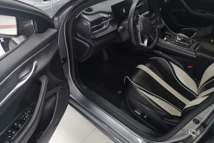 Used BYD Destroyer 05 2023 Champion Edition DM-i 120KM Prestige Model Driver Seat