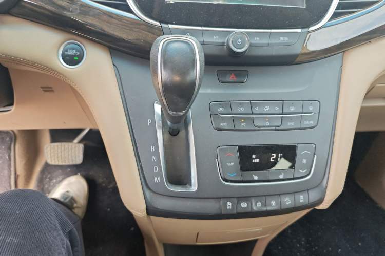 Used Buick GL8 2017 ES 28T Premium Version China V Standard