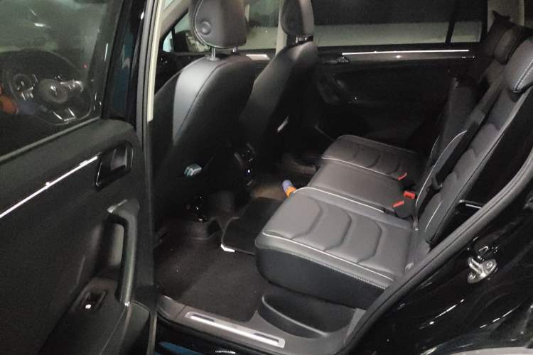 Used Volkswagen Tiguan L 2021 330TSI Automatic Two-Wheel Drive R-Line Flagship Edition
