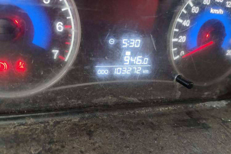 Used Dongfeng Fengon 330 2014 1.5L Manual Standard Edition DK15-02
