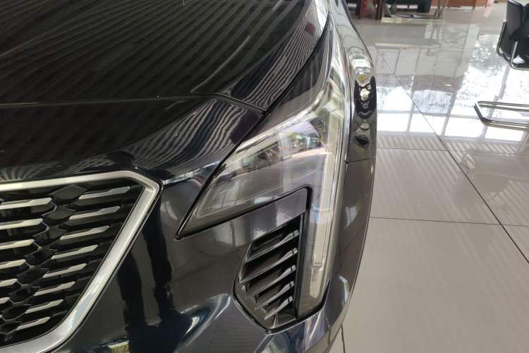 Used Cadillac XT4 2021 28T Two-Wheel Drive Leading Version Left Front Headlight