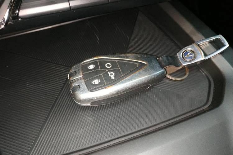 Used CHANGAN OSHAN X5 PLUS 2023 1.5T DCT Excellence Edition
