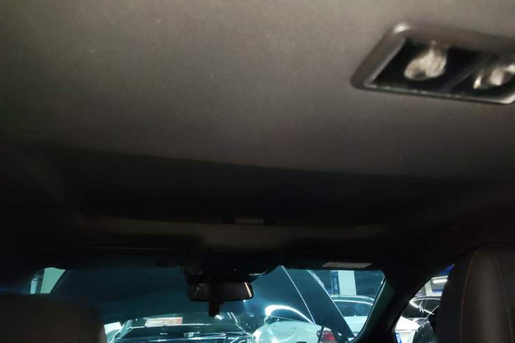 Used Ford Mondeo 2023 EcoBoost 180 Comfort Model Headliner