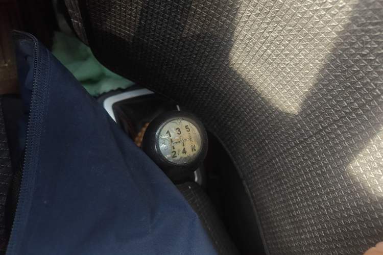 Used CHANGAN OSHAN Olisway 2013 1.2L Manual Elite Model Gear Lever