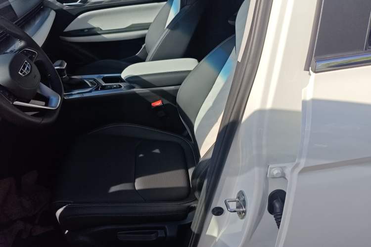 Used Geely Auto Emgrand L 2022 1.4T CVT Flagship Edition
