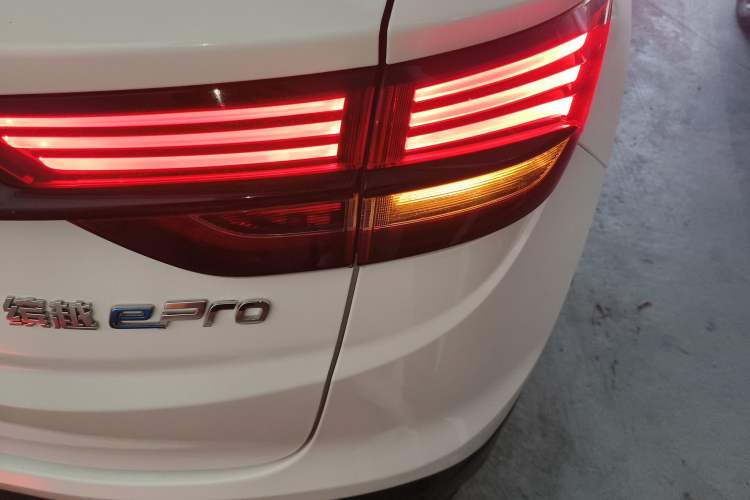 Used Geely Auto Coolray New Energy 2022 1.5T ePro 85KM Glory Edition